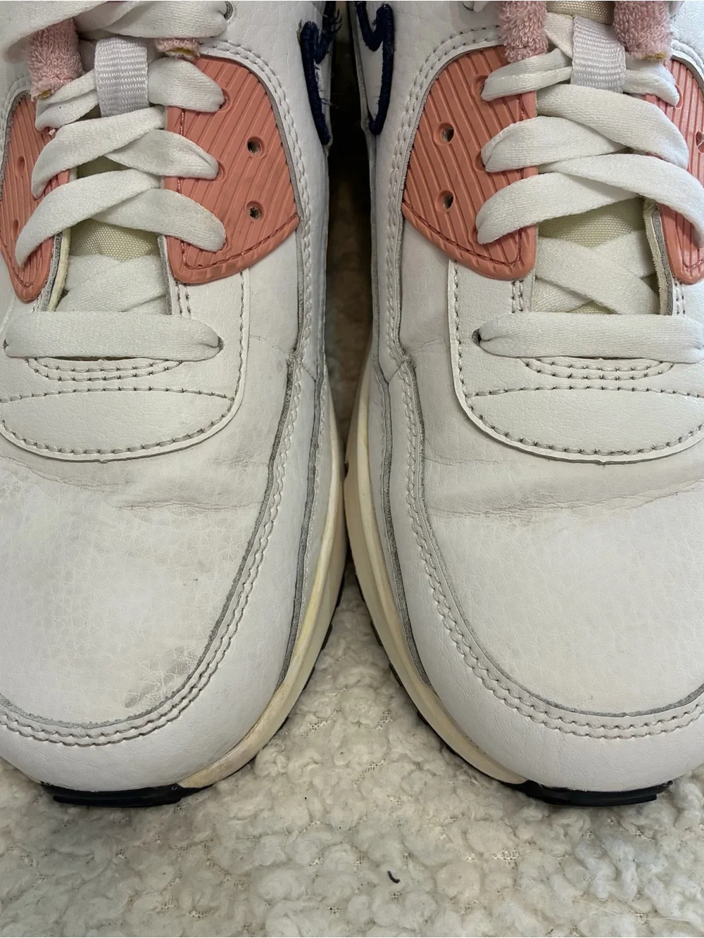 Nike Air Max 90 LTR SE White Pink Glaze Gum Bottom Size 7Y DB0472-100